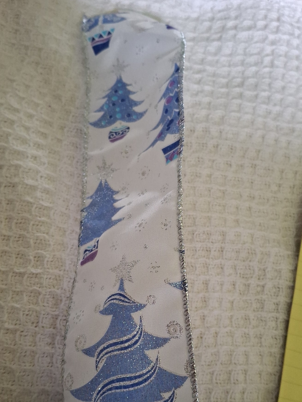 Ribbon - Picture 3 of 3